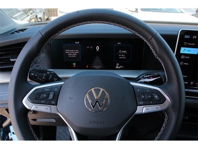 2025 Volkswagen Tiguan 2.0T SE