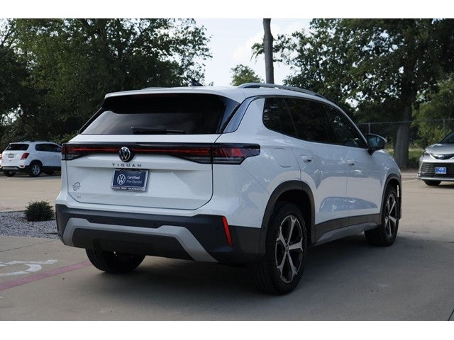 2025 Volkswagen Tiguan 2.0T SE