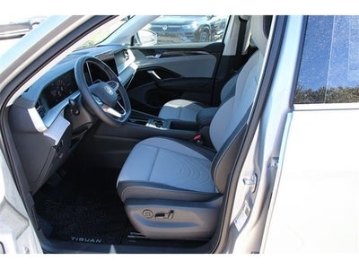 2026 Volkswagen Tiguan 2.0T SE