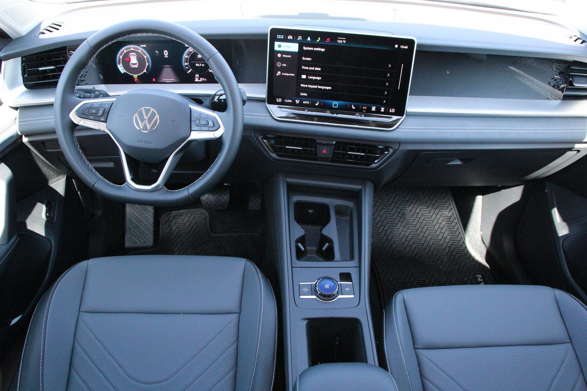 2025 Volkswagen Tiguan 2.0T SE
