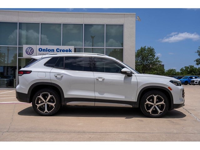 2025 Volkswagen Tiguan 2.0T SE