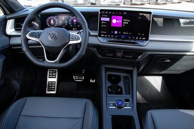 2026 Volkswagen Tiguan 2.0T SE R-Line Black