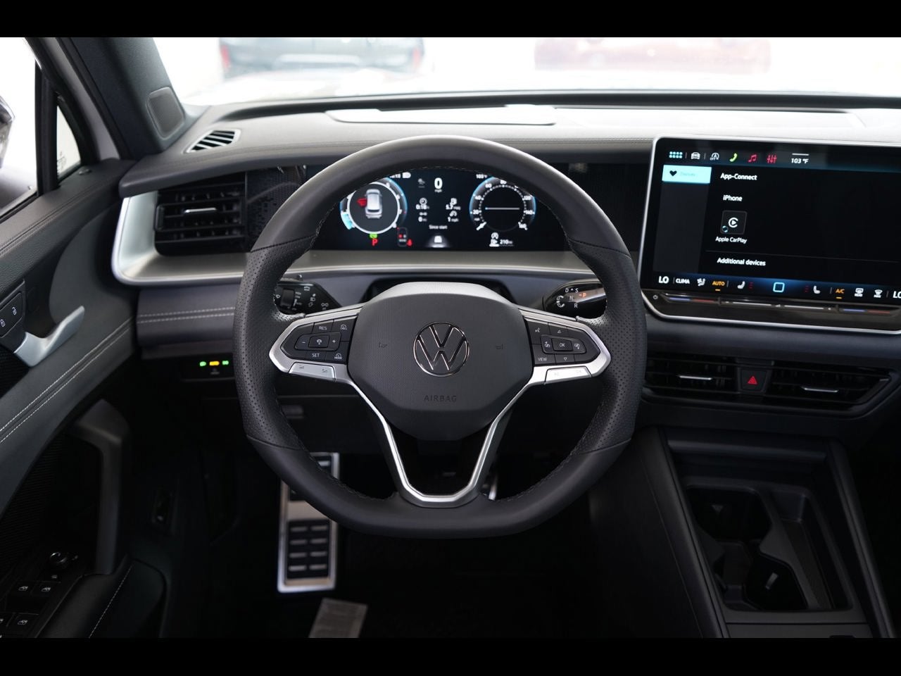 2026 Volkswagen Tiguan 2.0T SE R-Line Black
