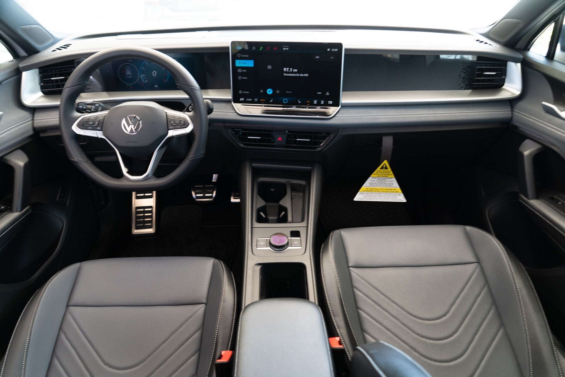 2026 Volkswagen Tiguan 2.0T SE R-Line Black