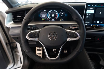 2026 Volkswagen Tiguan 2.0T SE R-Line Black