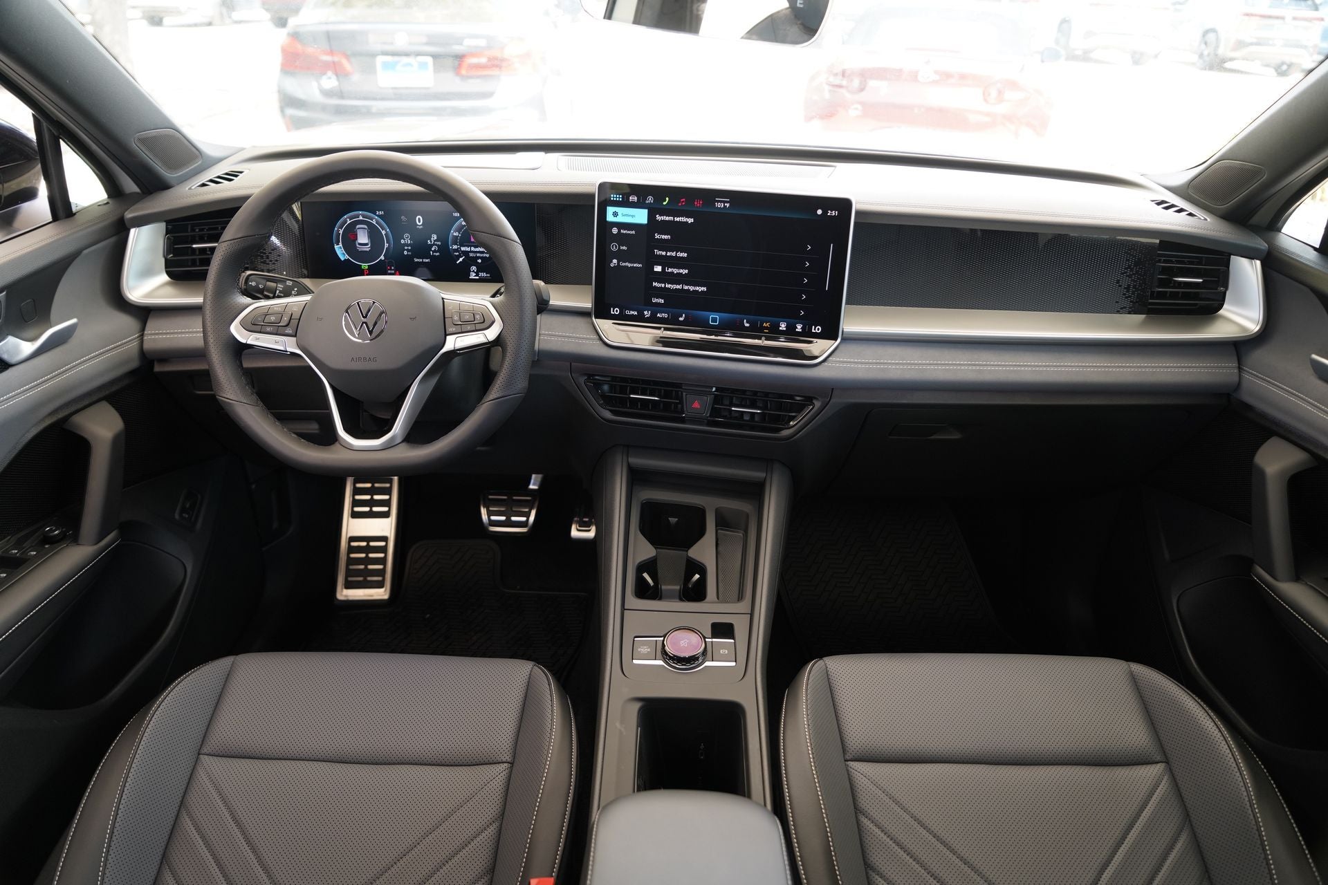 2026 Volkswagen Tiguan 2.0T SE R-Line Black