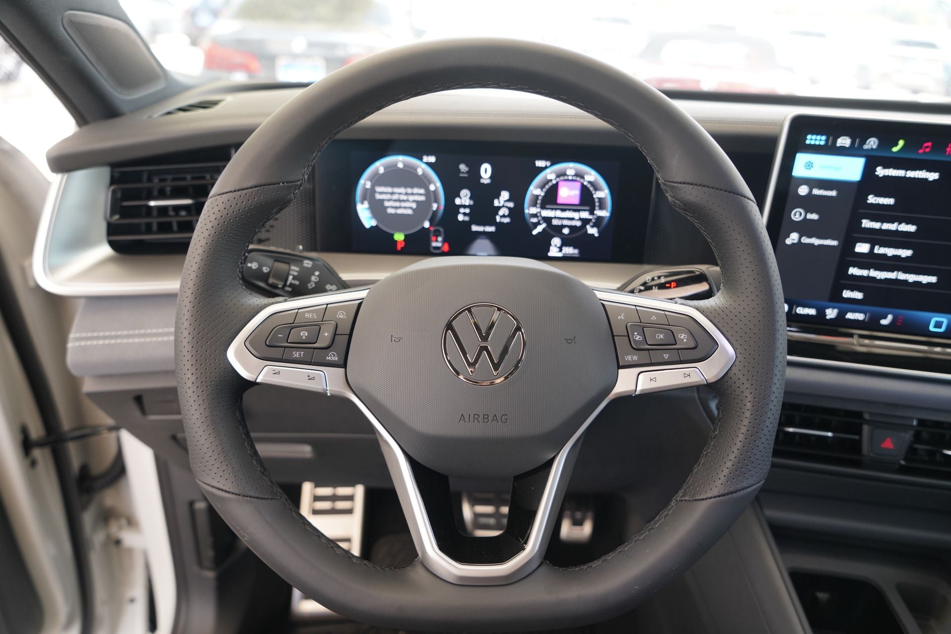 2026 Volkswagen Tiguan 2.0T SE R-Line Black