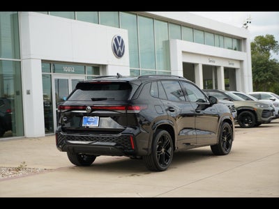 2026 Volkswagen Tiguan 2.0T SE R-Line Black