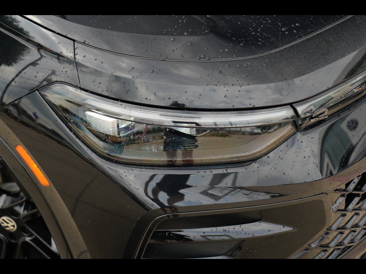 2026 Volkswagen Tiguan 2.0T SE R-Line Black
