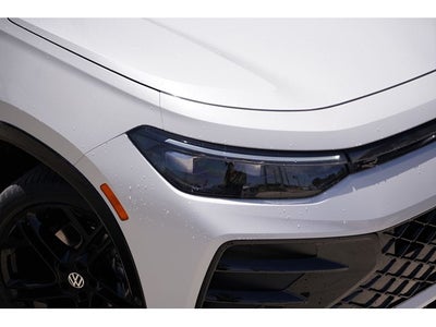 2026 Volkswagen Tiguan 2.0T SE R-Line Black