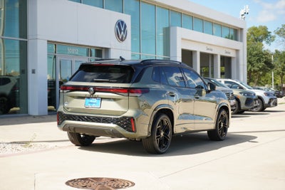 2026 Volkswagen Tiguan 2.0T SE R-Line Black