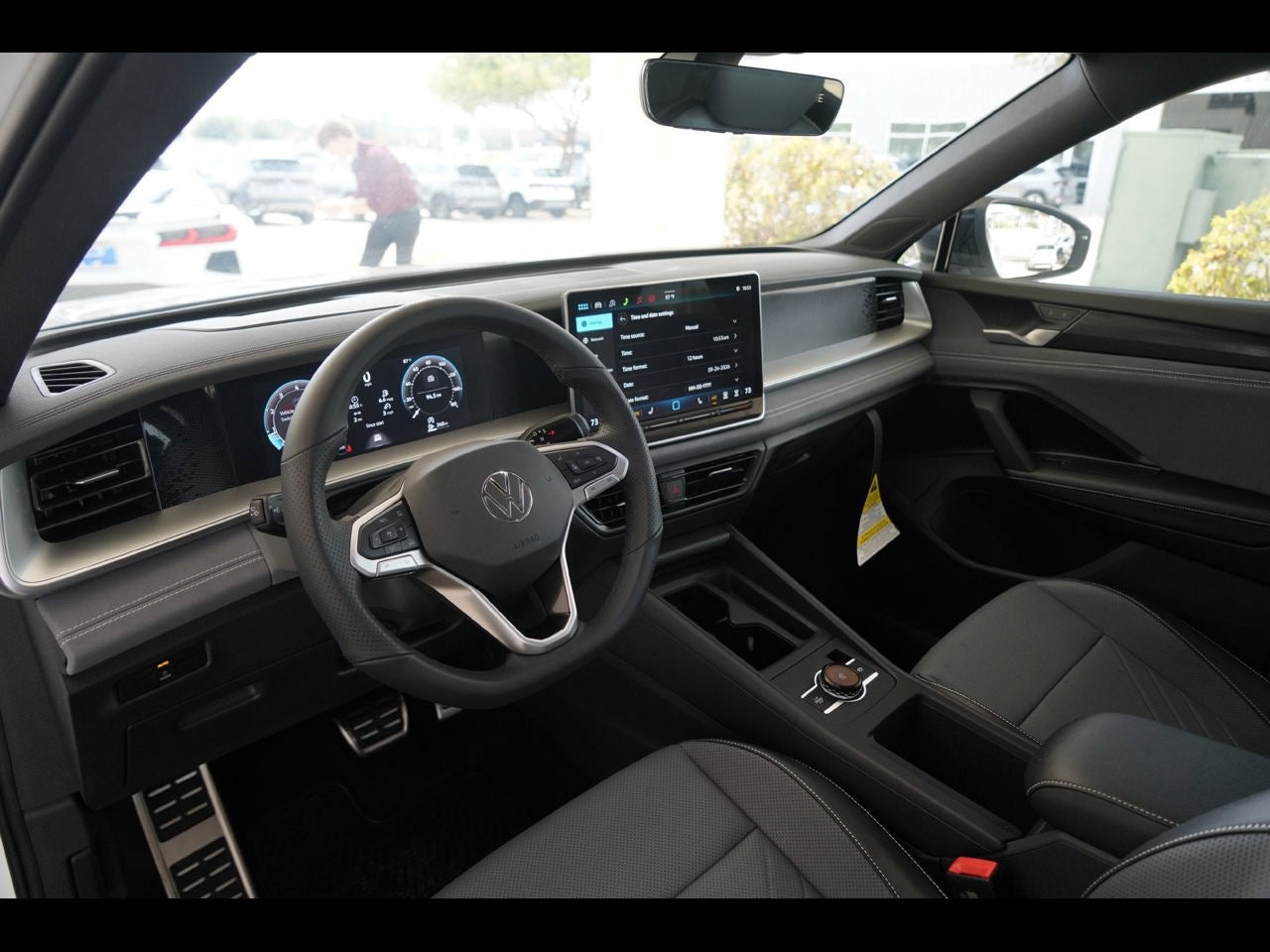 2026 Volkswagen Tiguan 2.0T SE R-Line Black