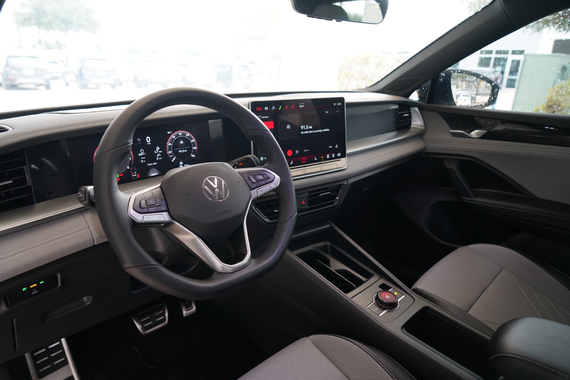 2026 Volkswagen Tiguan 2.0T SE R-Line Black