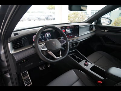 2026 Volkswagen Tiguan 2.0T SE R-Line Black