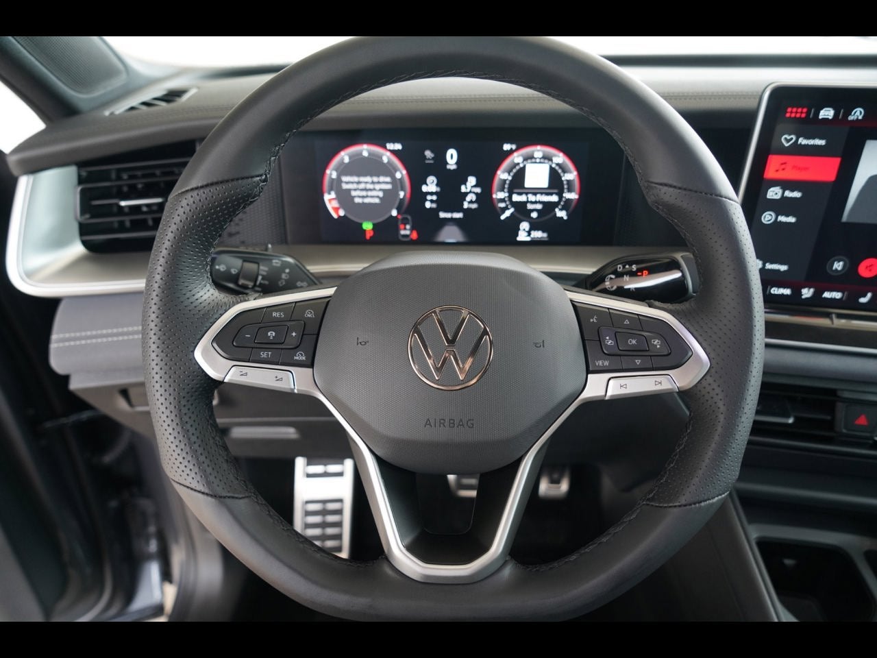 2026 Volkswagen Tiguan 2.0T SE R-Line Black