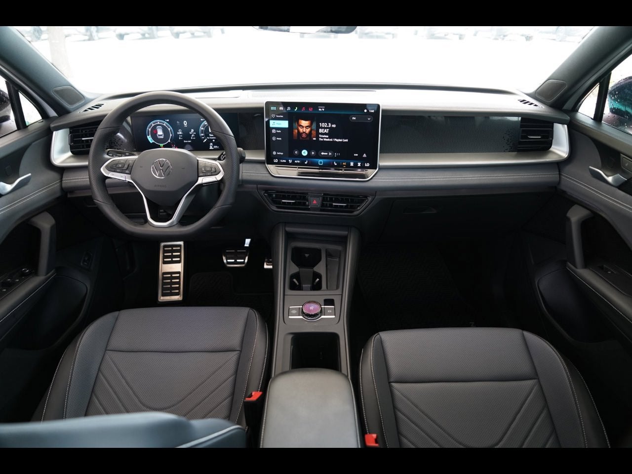 2026 Volkswagen Tiguan 2.0T SE R-Line Black