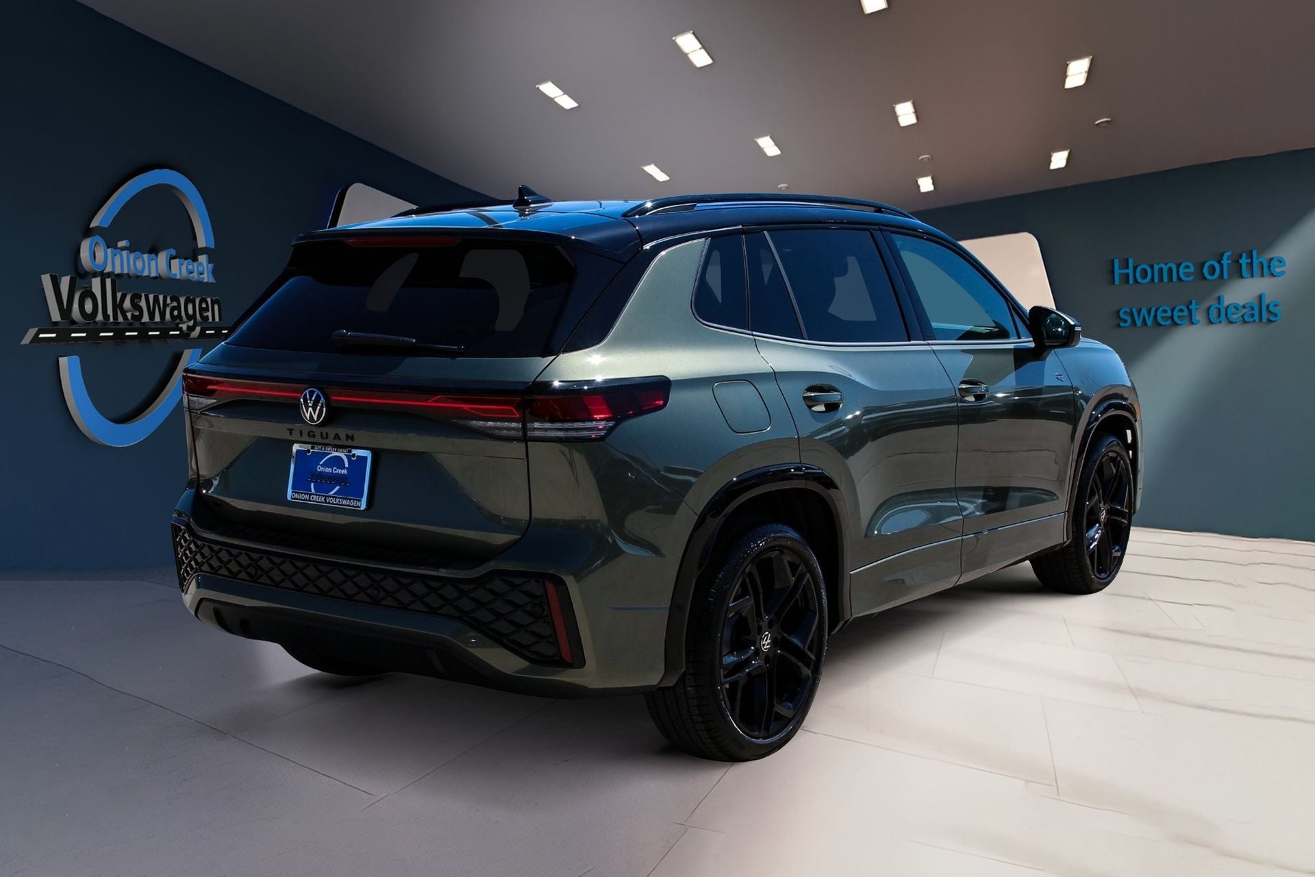 2026 Volkswagen Tiguan 2.0T SE R-Line Black