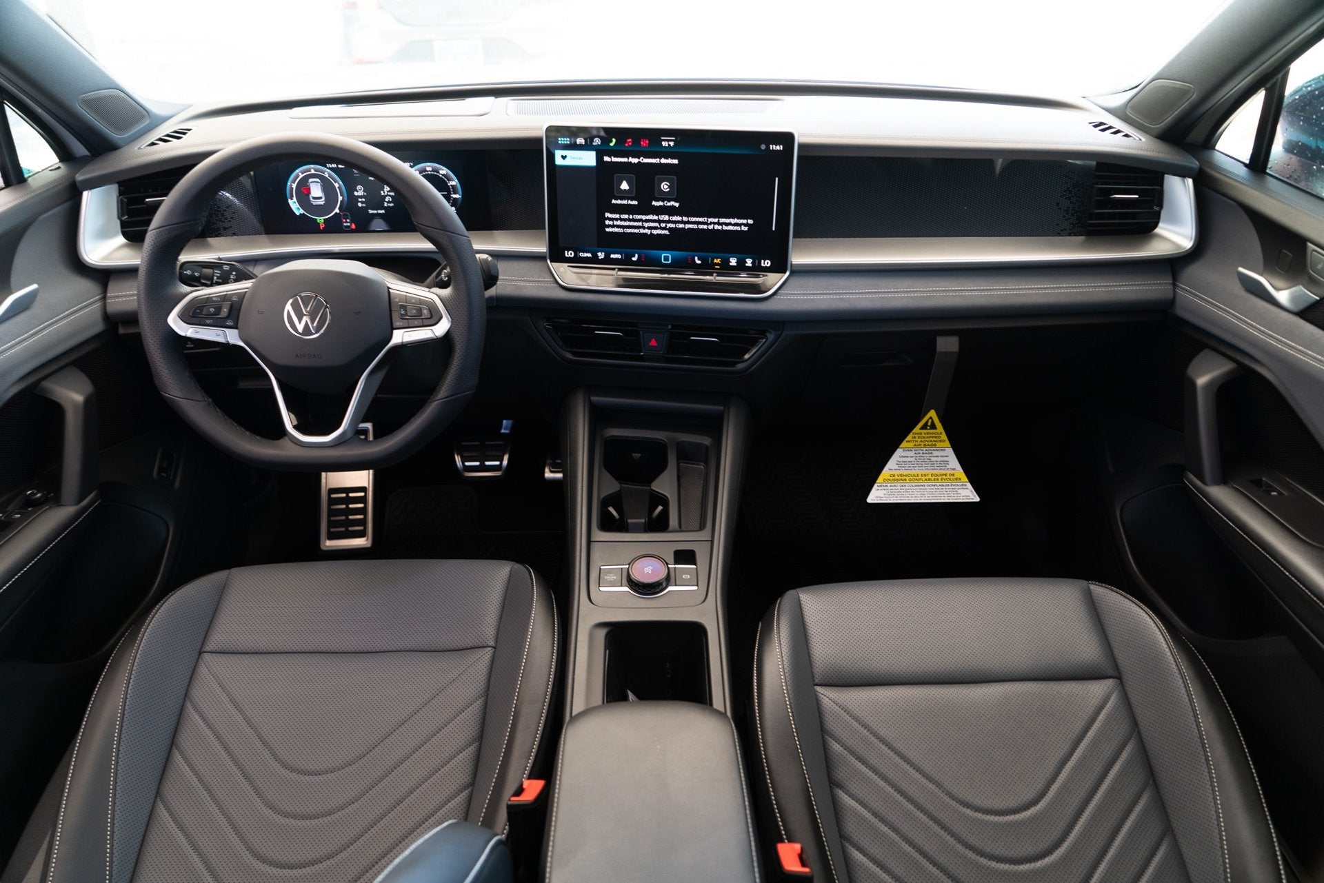 2026 Volkswagen Tiguan 2.0T SE R-Line Black