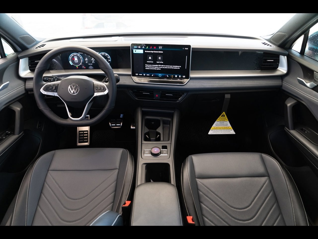 2026 Volkswagen Tiguan 2.0T SE R-Line Black