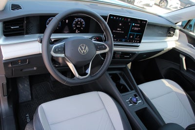 2025 Volkswagen Tiguan 2.0T SE