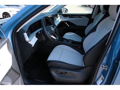 2025 Volkswagen Tiguan 2.0T SE