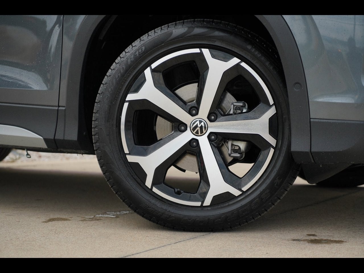 2026 Volkswagen Tiguan 2.0T SE