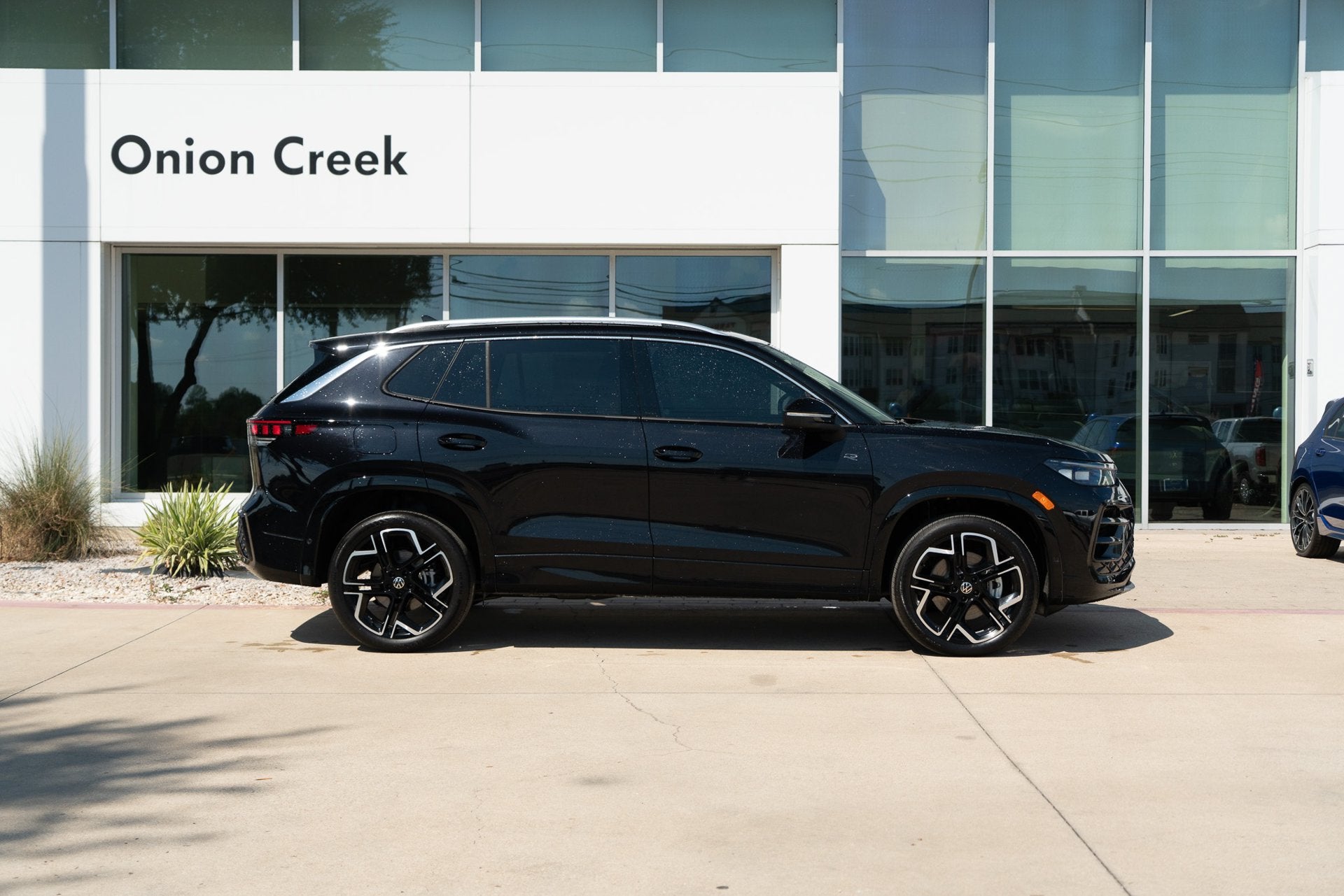 2026 Volkswagen Tiguan 2.0T SEL R-Line Turbo