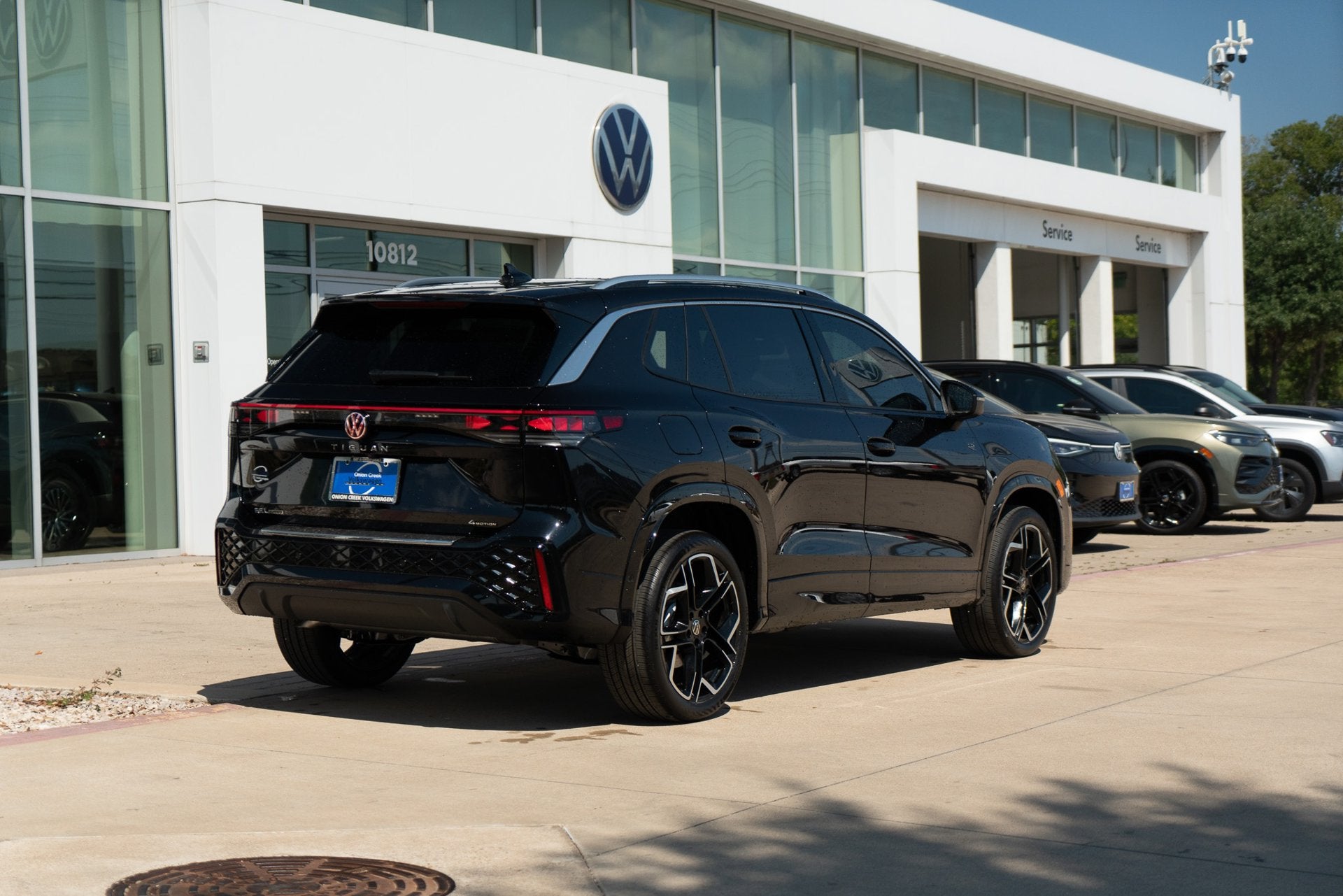 2026 Volkswagen Tiguan 2.0T SEL R-Line Turbo