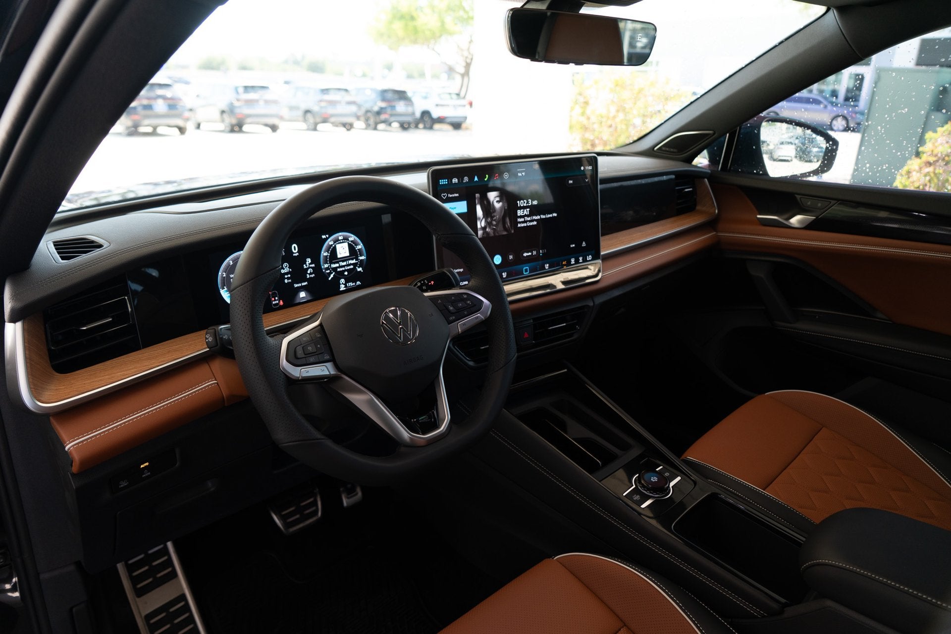 2026 Volkswagen Tiguan 2.0T SEL R-Line Turbo