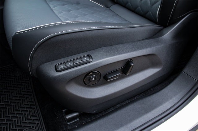 2026 Volkswagen Tiguan 2.0T SEL R-Line