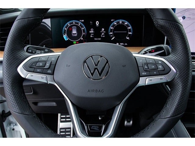 2026 Volkswagen Tiguan 2.0T SEL R-Line