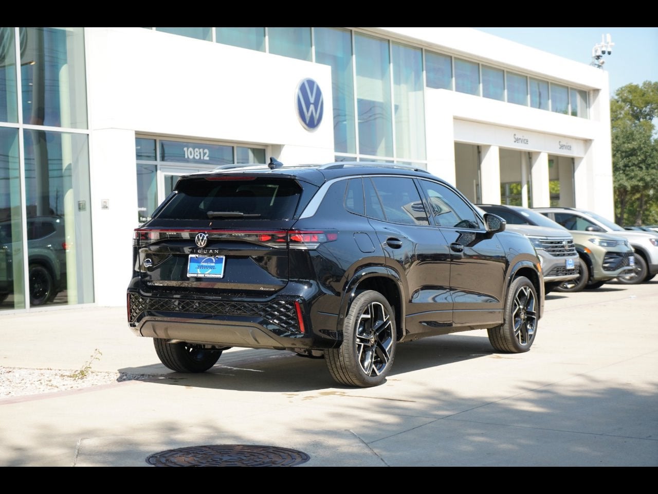 2026 Volkswagen Tiguan 2.0T SEL R-Line Turbo