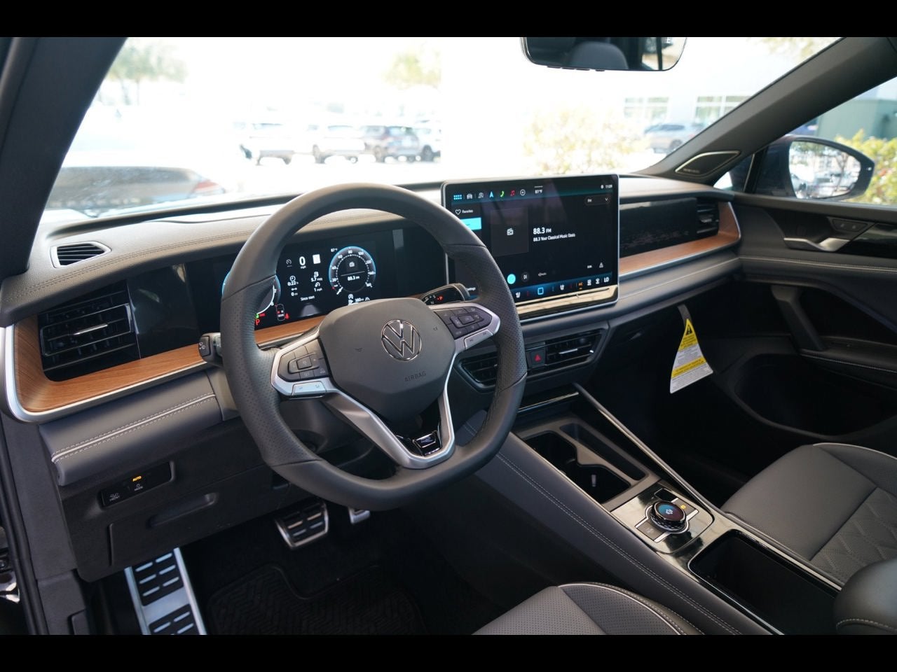 2026 Volkswagen Tiguan 2.0T SEL R-Line Turbo