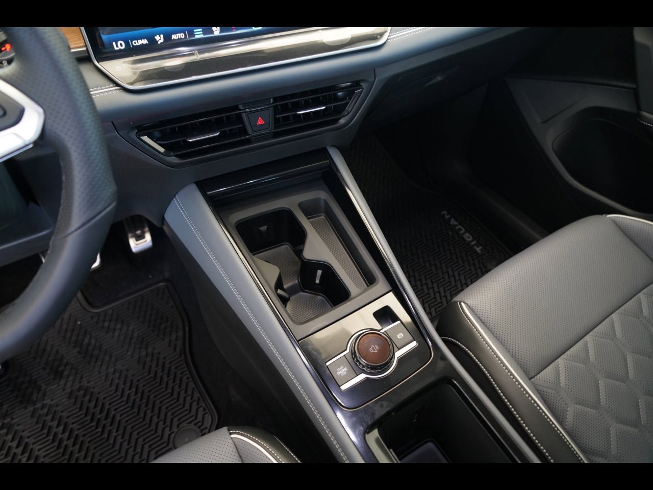 2026 Volkswagen Tiguan 2.0T SEL R-Line Turbo