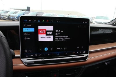 2026 Volkswagen Tiguan 2.0T SEL R-Line