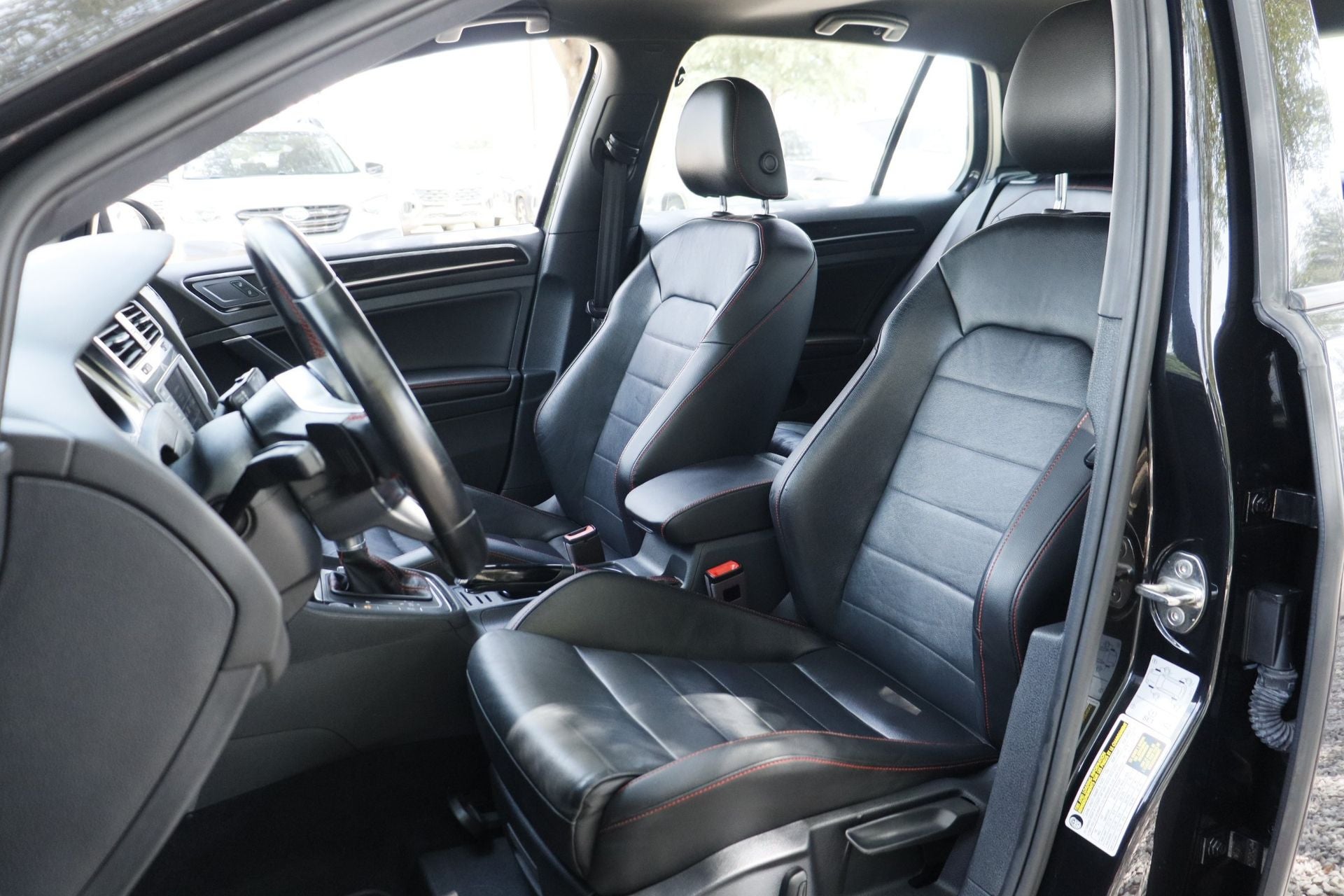 2017 Volkswagen Golf GTI Base