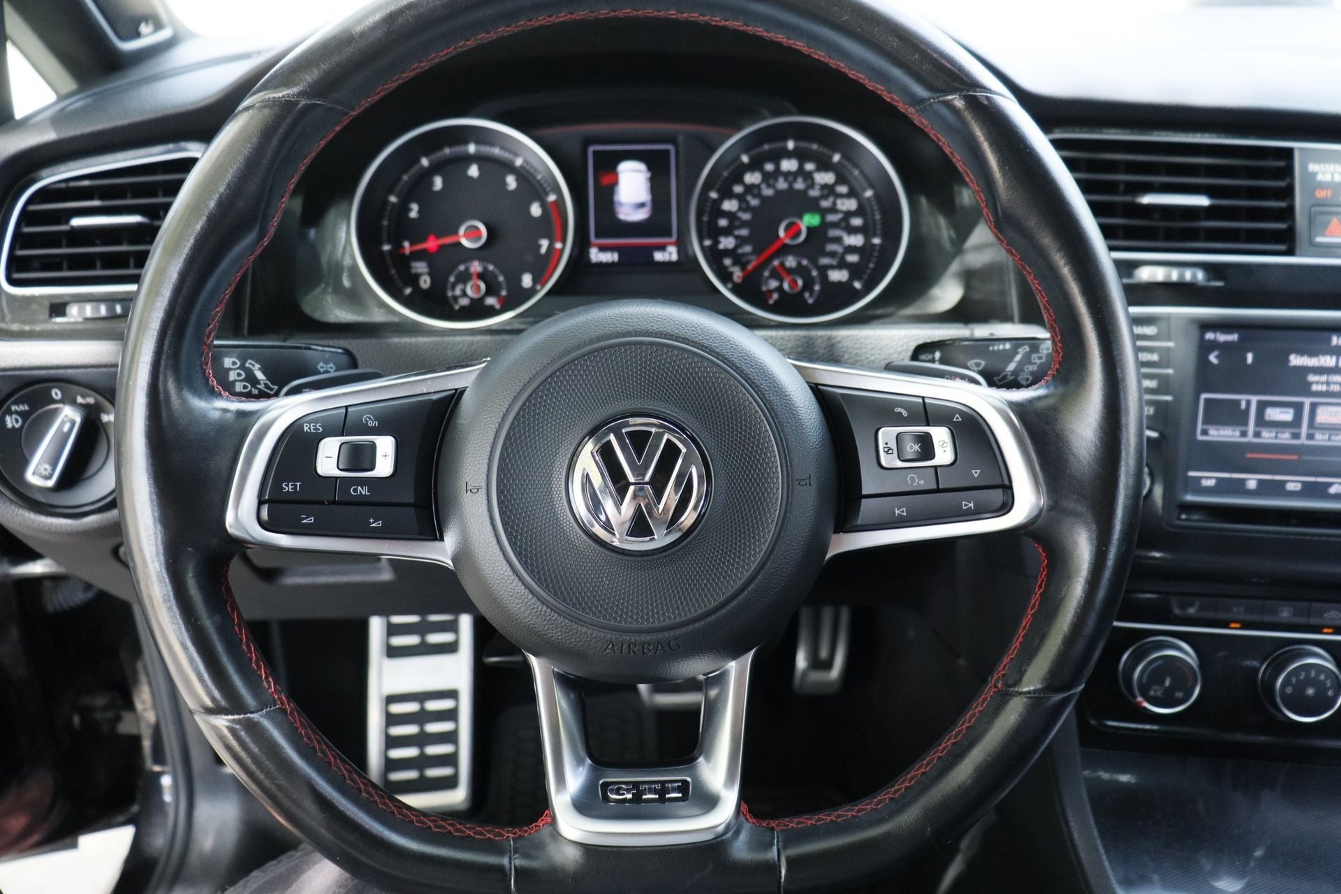 2017 Volkswagen Golf GTI Base