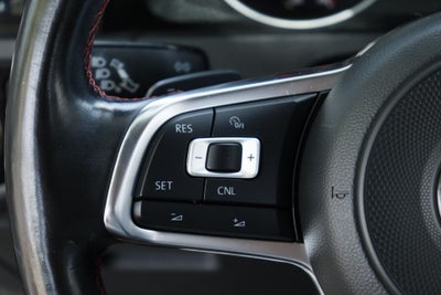 2017 Volkswagen Golf GTI Base