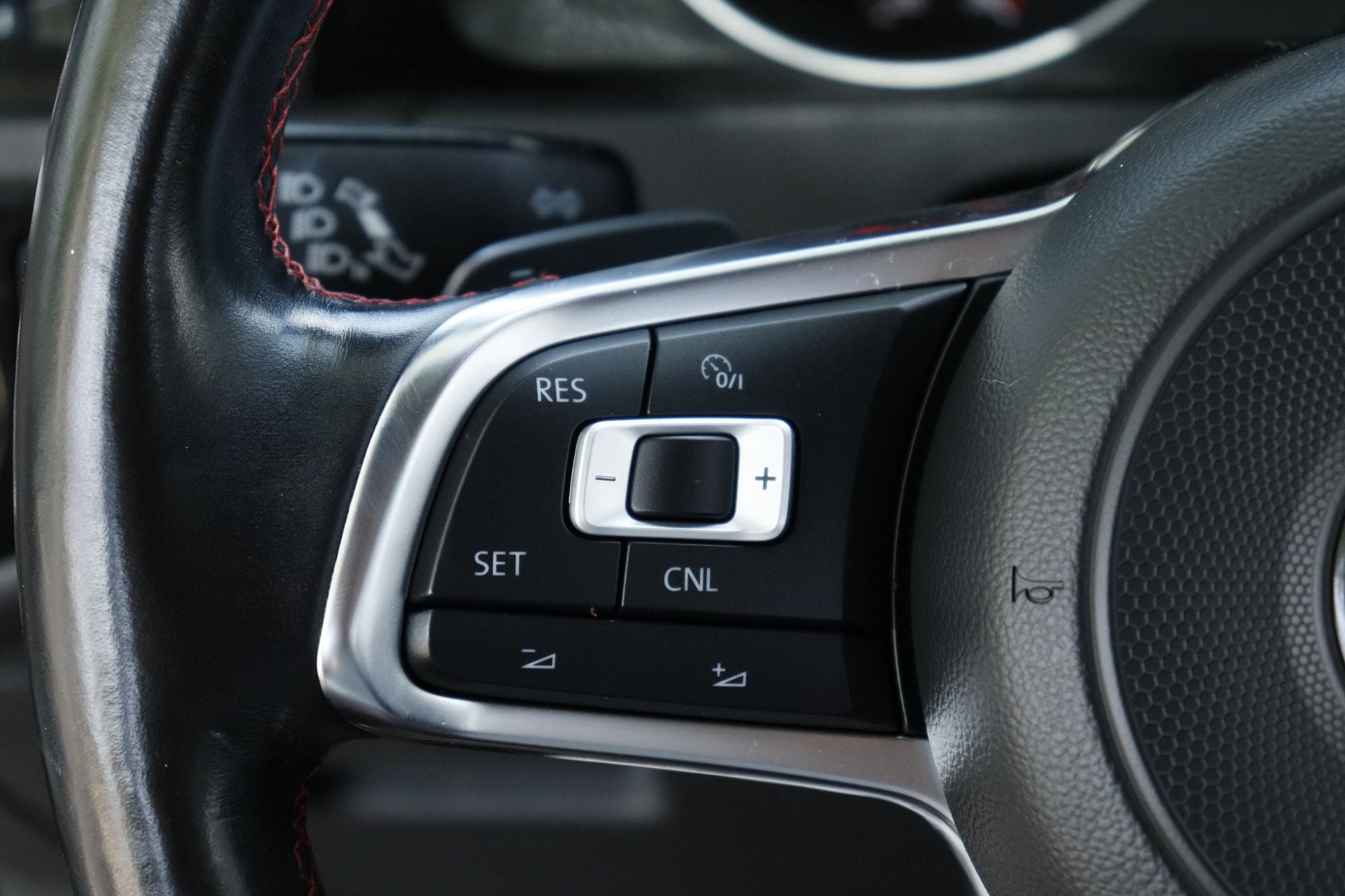 2017 Volkswagen Golf GTI Base
