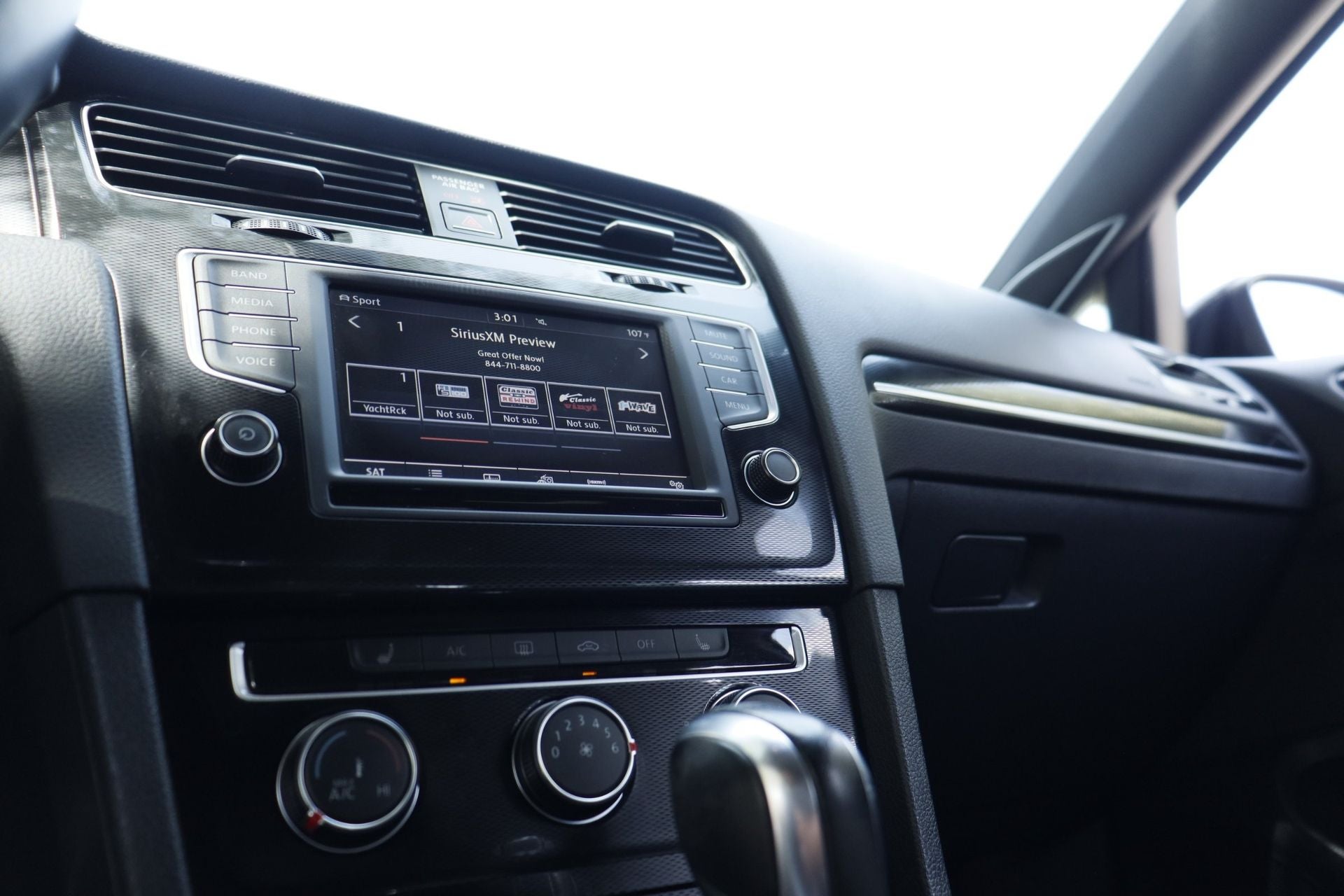 2017 Volkswagen Golf GTI Base