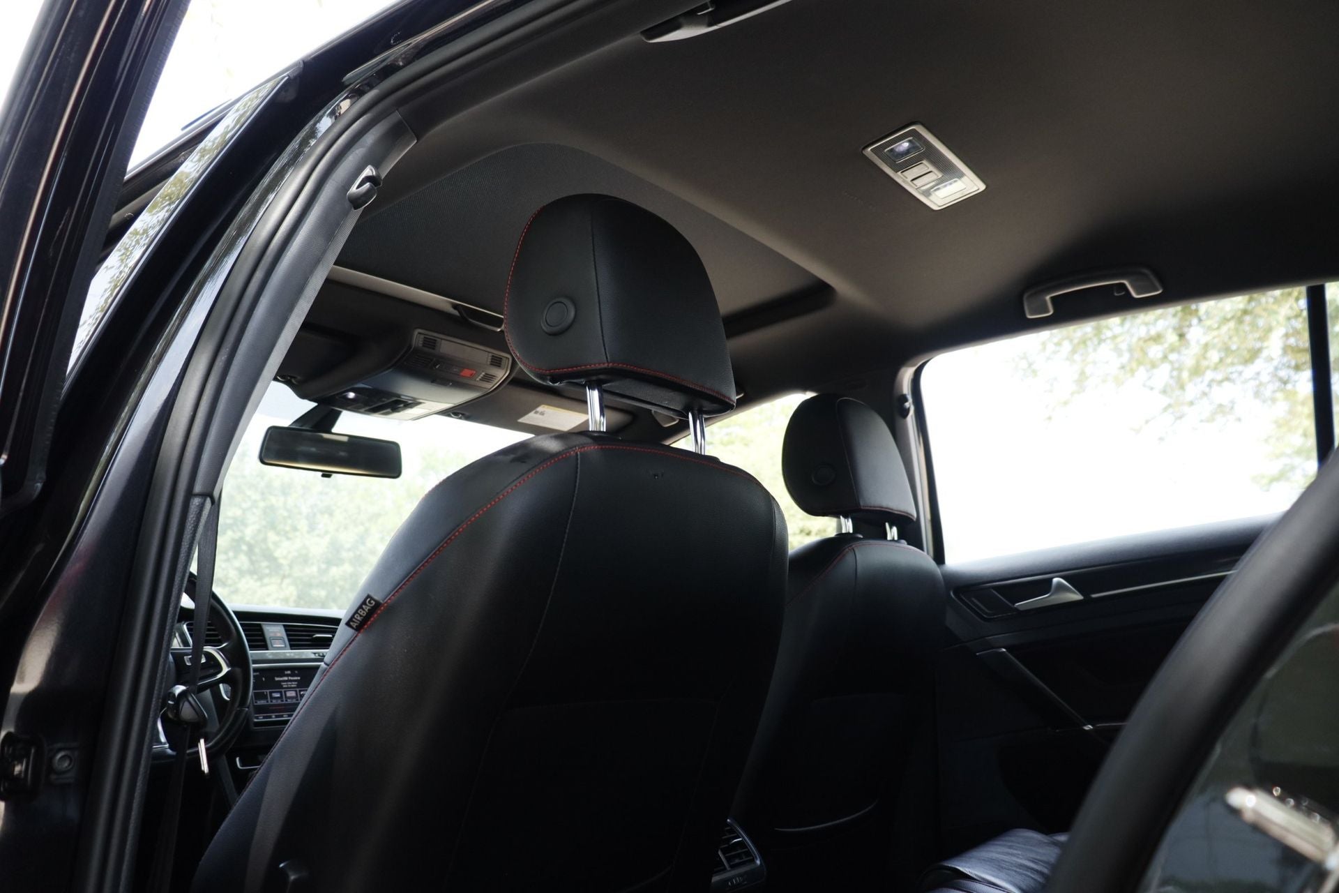 2017 Volkswagen Golf GTI Base