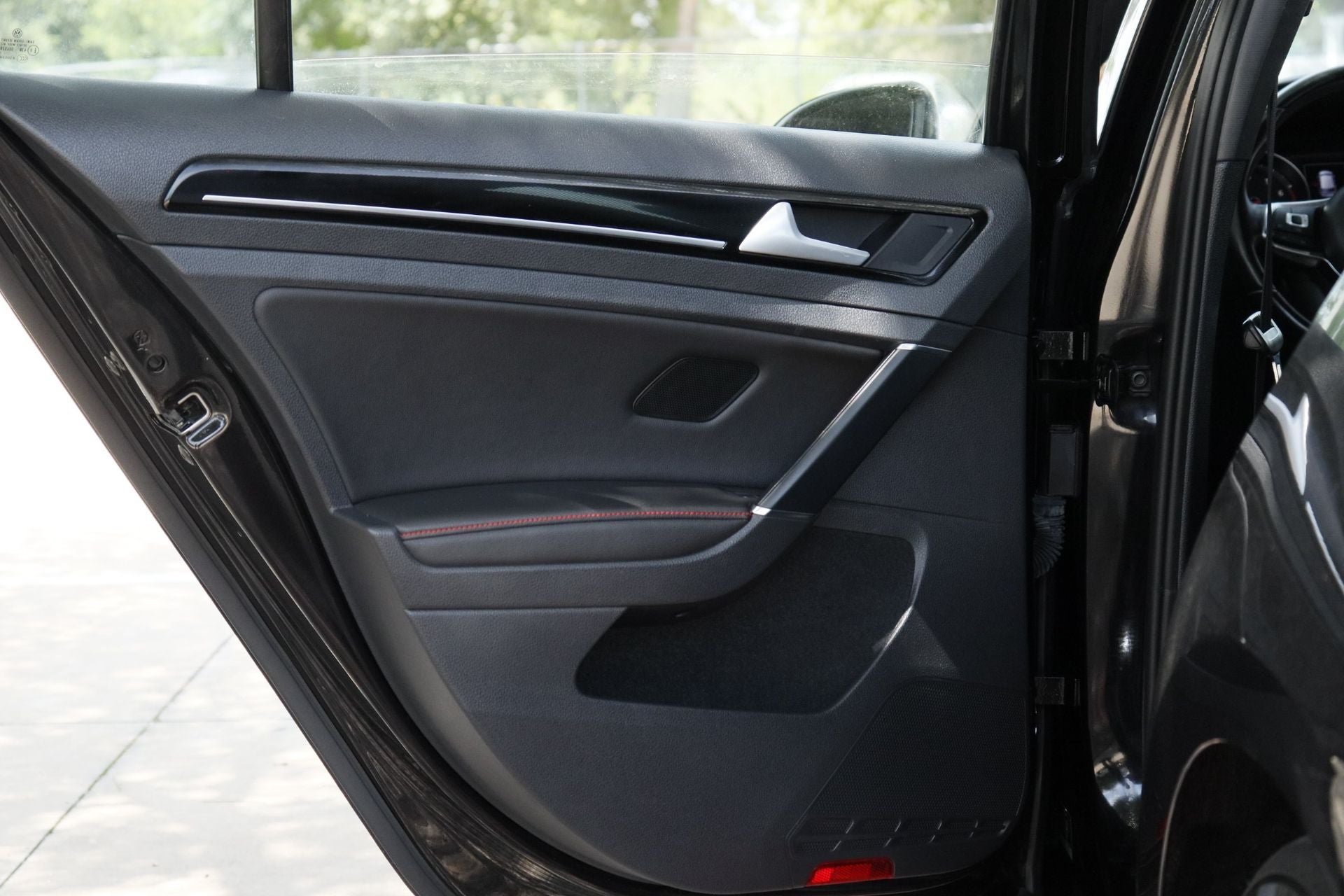 2017 Volkswagen Golf GTI Base