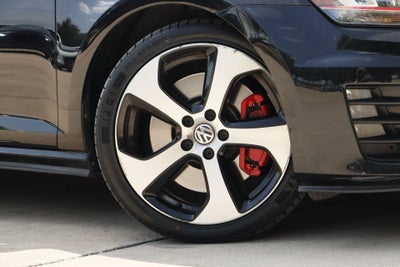 2017 Volkswagen Golf GTI Base
