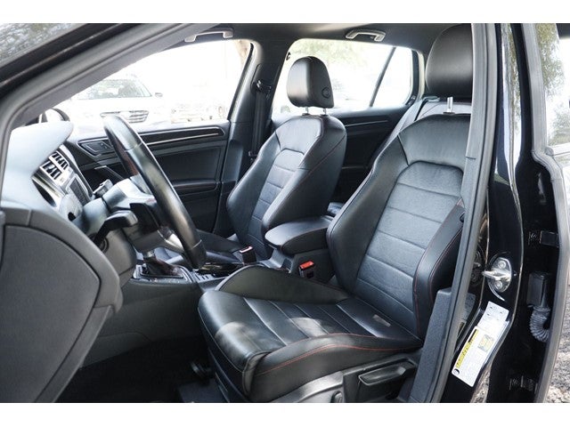 2017 Volkswagen Golf GTI Base