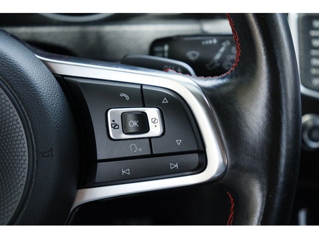 2017 Volkswagen Golf GTI Base