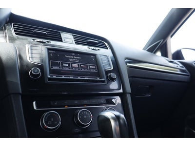 2017 Volkswagen Golf GTI Base