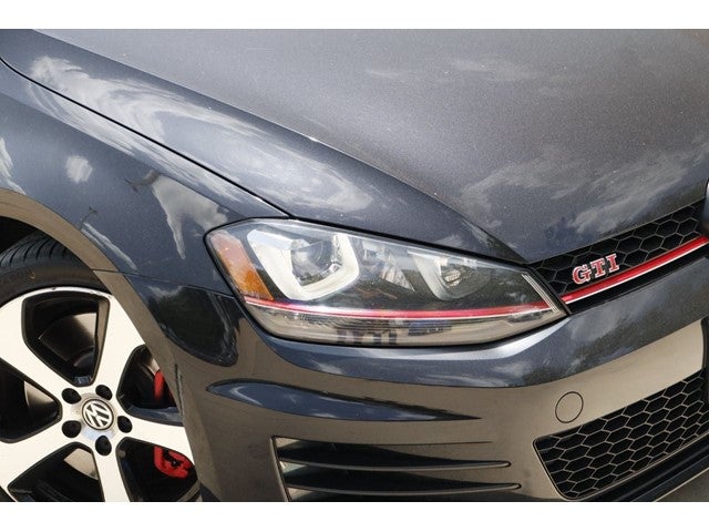2017 Volkswagen Golf GTI Base