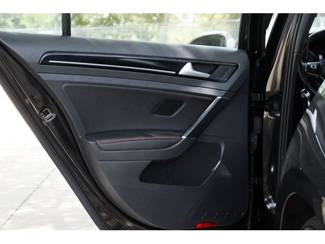 2017 Volkswagen Golf GTI Base