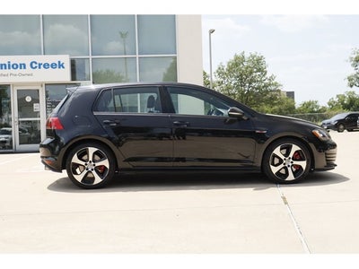 2017 Volkswagen Golf GTI Base