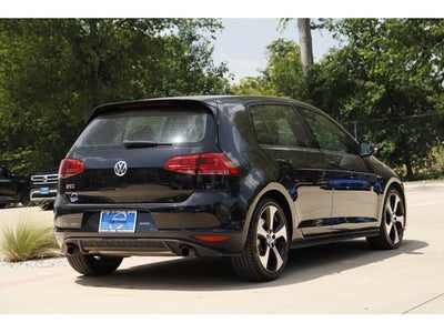 2017 Volkswagen Golf GTI Base